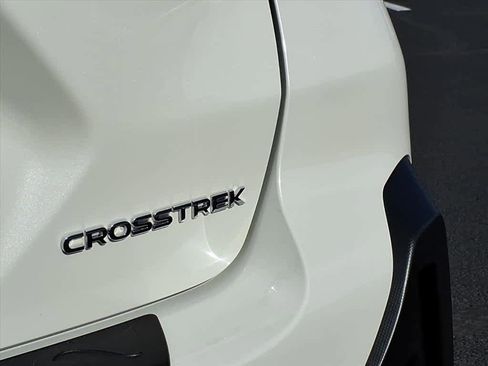 Used 2024 Subaru Crosstrek 2.0i Premium image 15