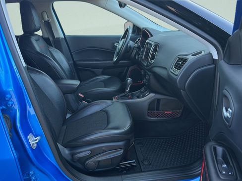 Used 2018 Jeep Compass Trailhawk w/ Safe & Security Group image 27