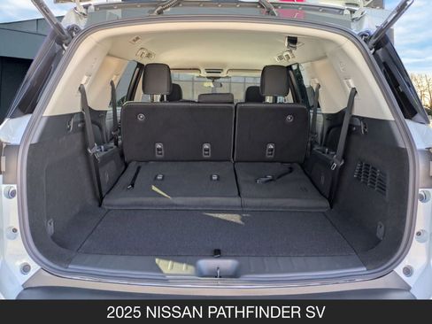 New 2025 Nissan Pathfinder SV image 20