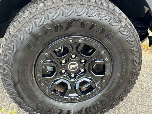 Used 2025 Ford Bronco Badlands AWD/4WD image 17