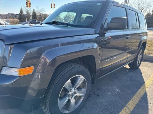 Used 2017 Jeep Patriot High Altitude image 3