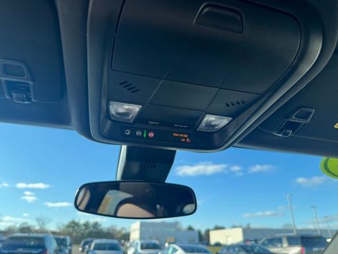 Used 2023 Chevrolet Equinox RS w/ LPO, Floor Liner Package image 24