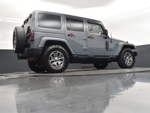 Used 2015 Jeep Wrangler Unlimited Rubicon w/ Connectivity Group image 42