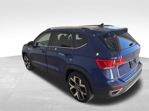 Used 2023 Volkswagen Taos SEL image 3