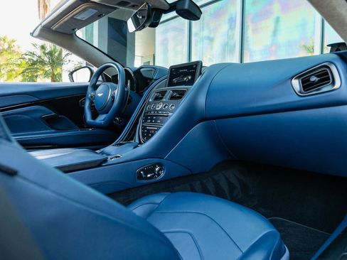 Used 2020 Aston Martin DBS Superleggera Volante image 2