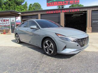 Used 2021 Hyundai Elantra Limited image 1