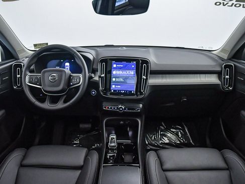 Used 2025 Volvo XC40 B5 Ultra w/ Climate Package image 14