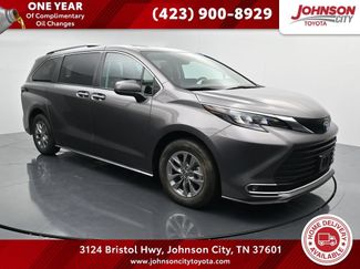 Used 2024 Toyota Sienna XLE FWD video 1