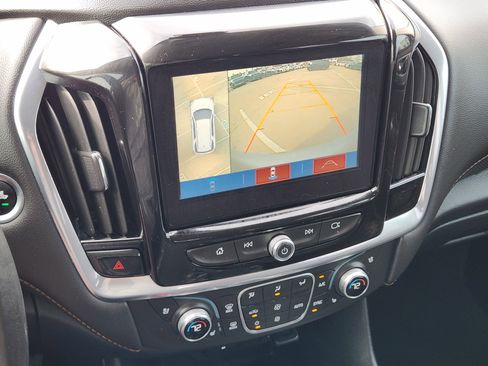 Used 2019 Chevrolet Traverse Premier w/ Driver Confidence II Package image 21