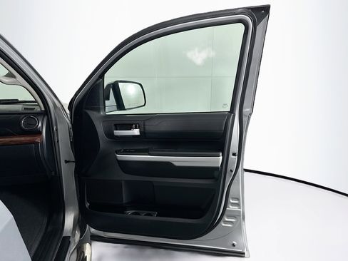 Used 2016 Toyota Tundra Limited image 31