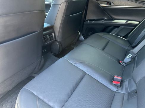 Used 2025 Toyota Camry XLE w/ Premium Package AWD/4WD image 4