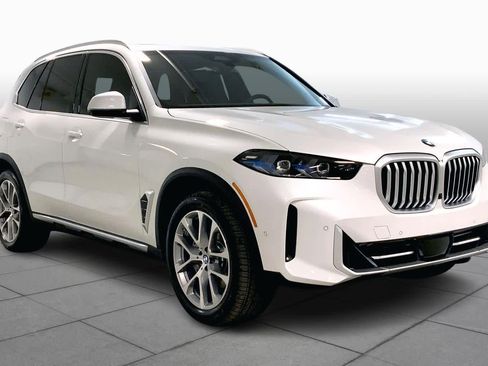 New 2026 BMW X5 xDrive40i w/ Executive Package image 2