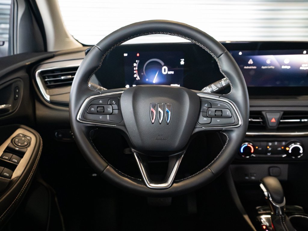 Used 2025 Buick Encore GX Preferred FWD image 26
