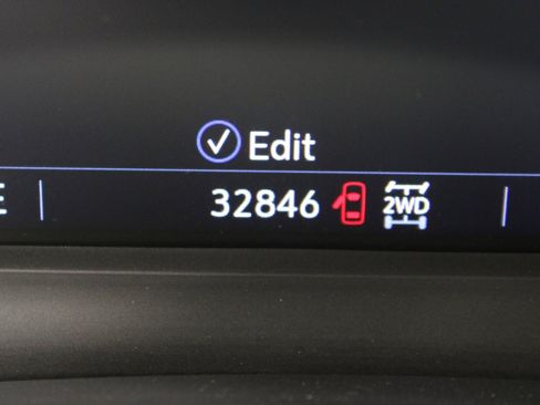 Certified 2024 Cadillac XT6 Premium Luxury w/ LPO, Floor Liner Package image 46