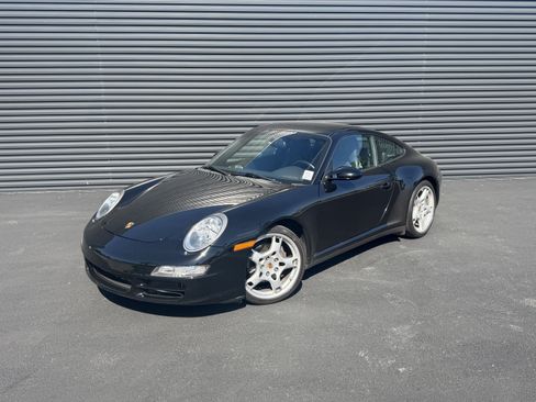 Used 2006 Porsche 911 Carrera RWD image 1