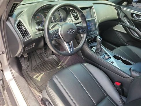 Used 2018 INFINITI Q60 3.0t Luxe RWD image 9