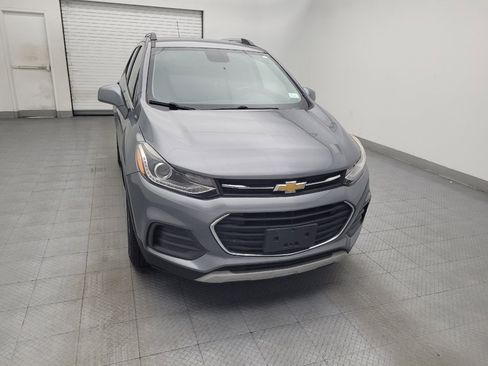Used 2019 Chevrolet Trax LT w/ LT Convenience Package AWD/4WD image 14