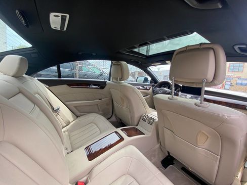 Used 2015 Mercedes-Benz CLS 550 4MATIC image 19