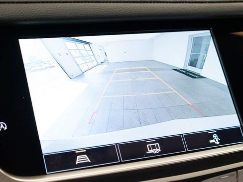 Used 2025 Cadillac XT5 Premium Luxury AWD/4WD image 30