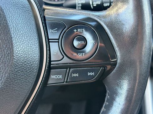 Used 2021 Toyota RAV4 XLE w/ XLE Grade Weather Package AWD/4WD image 26