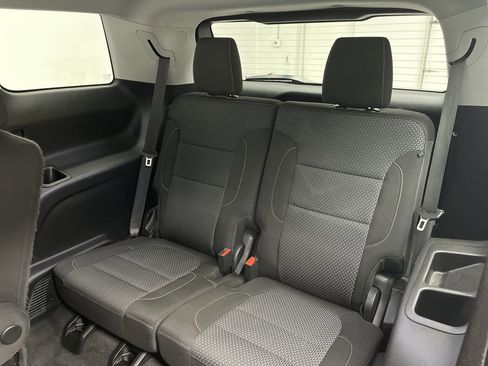 Certified 2021 GMC Acadia SLE w/ Driver Convenience Package image 13