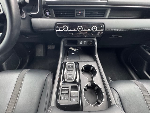 Used 2025 Honda Pilot EX-L image 11