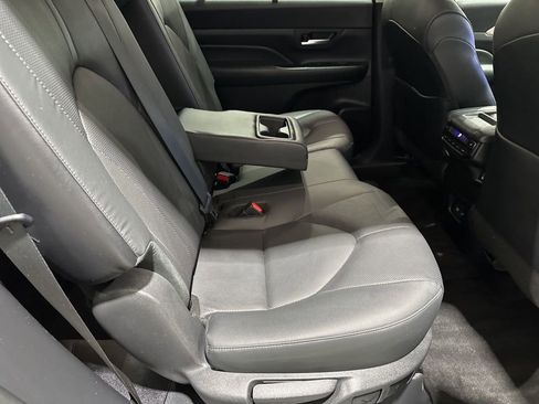 Certified 2024 Toyota Grand Highlander AWD image 21