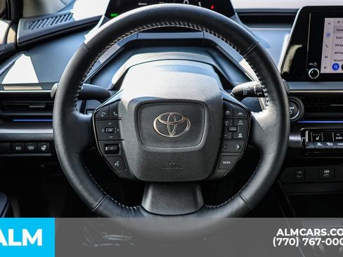 Used 2025 Toyota Prius XLE image 31