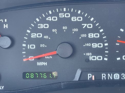 Used 2003 Ford Excursion XLT image 17