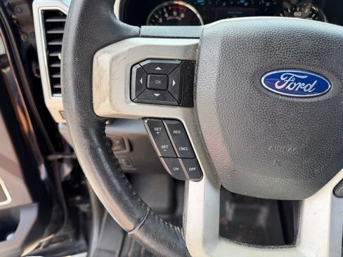 Used 2018 Ford F150 Lariat w/ Equipment Group 502A Luxury AWD/4WD image 27