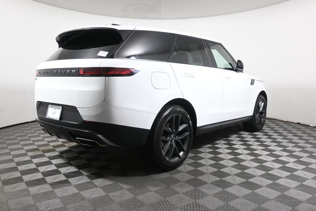 Used 2024 Land Rover Range Rover Sport SE AWD/4WD image 7