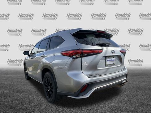 Used 2023 Toyota Highlander XSE image 8