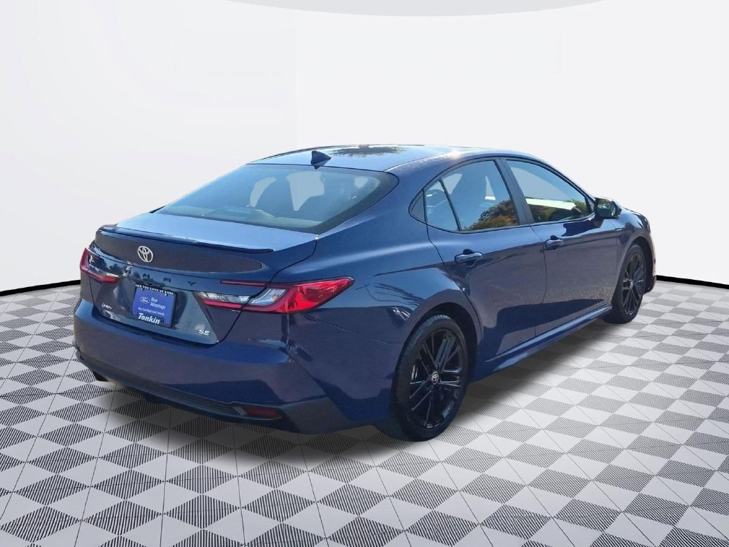 Used 2025 Toyota Camry SE FWD image 6