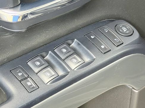 Used 2018 Chevrolet Silverado 1500 LT w/ All Star Edition AWD/4WD image 12