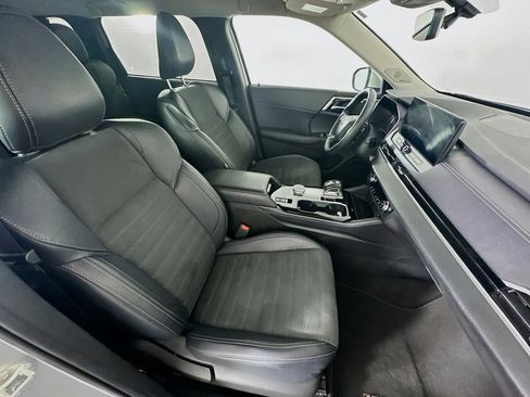 Used 2025 Mitsubishi Outlander SE FWD image 33