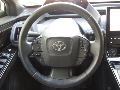 Certified 2023 Toyota bZ4X AWD image 25