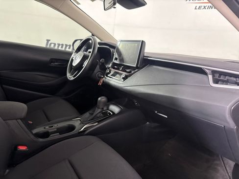 Used 2026 Toyota Corolla LE FWD image 31