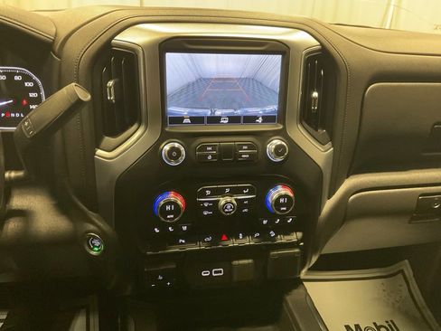Used 2022 GMC Sierra 1500 SLT image 24
