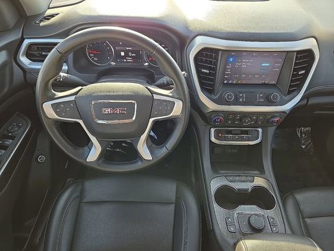 Used 2023 GMC Acadia SLT FWD image 18