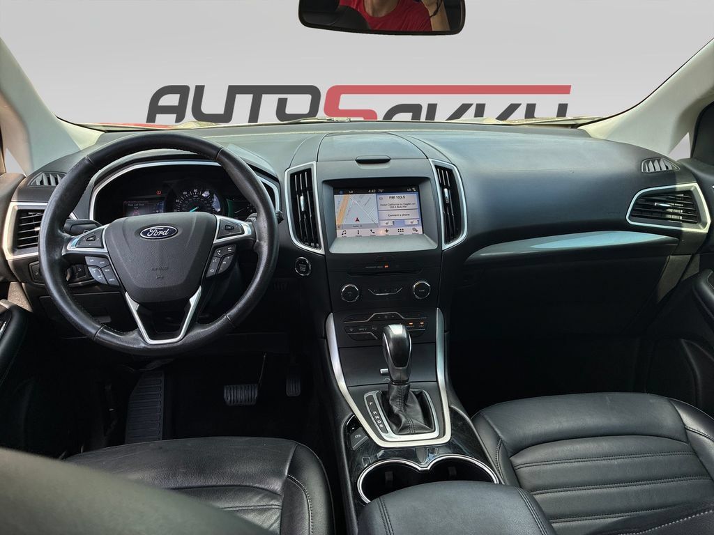 Used 2017 Ford Edge SEL w/ Equipment Group 201A FWD image 17