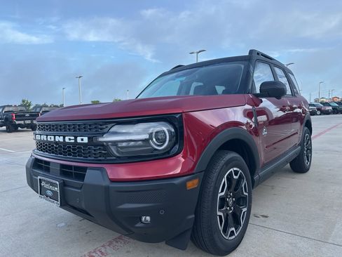 New 2025 Ford Bronco Sport Outer Banks w/ Outer Banks Tech Package+ image 4