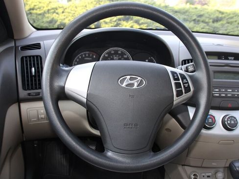 Used 2009 Hyundai Elantra GLS w/ Popular Equipment Pkg 2 FWD image 17