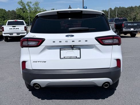 Used 2023 Ford Escape Active FWD image 8