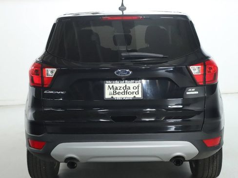 Used 2019 Ford Escape SE FWD image 41
