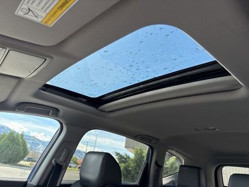 Used 2020 Honda CR-V Touring image 17