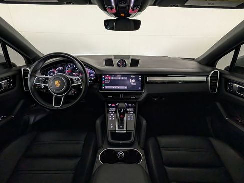 Certified 2023 Porsche Cayenne Platinum Edition AWD/4WD image 18