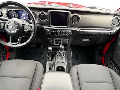 Used 2023 Jeep Wrangler Unlimited w/ Cold Weather Group image 22