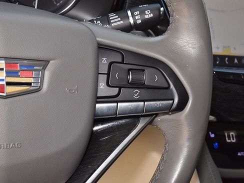 Used 2020 Cadillac XT6 Premium Luxury image 25