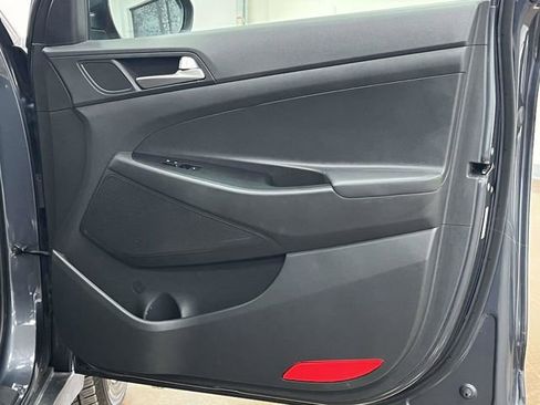 Used 2019 Hyundai Tucson Value FWD image 25