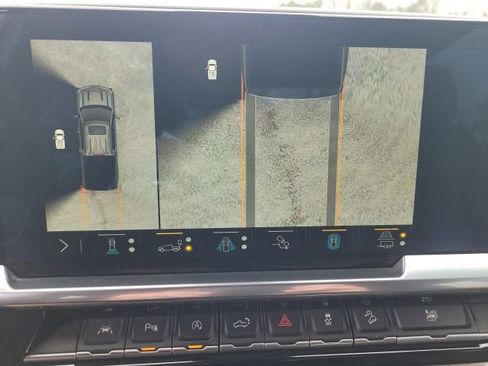 Used 2023 Chevrolet Silverado 1500 LTZ w/ Z71 Off-Road Package AWD/4WD image 55